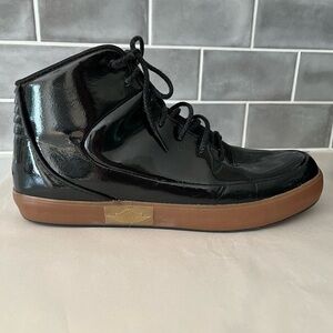 Nike Jordan Grown v.9 Black/Black-Gum Med
Brown 453930-002 Men's Size 11